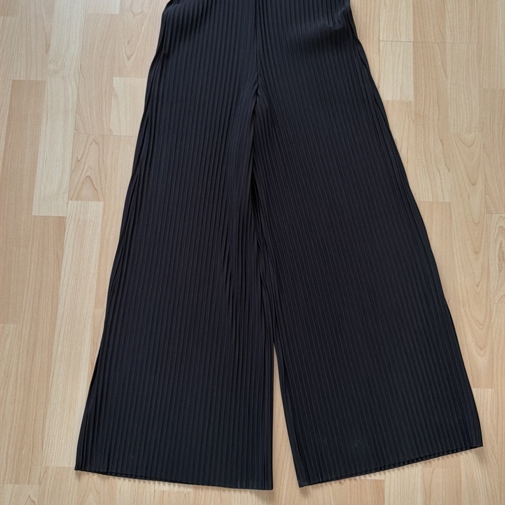 COS black pleated wide leg jumpsuit, size XS - Picture 7 of 12